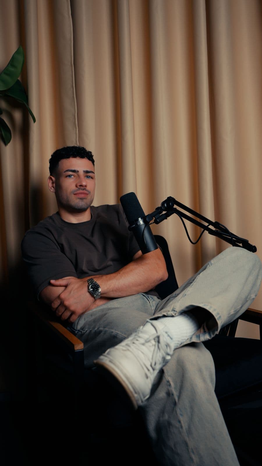 Simon Saad am Mikrofon